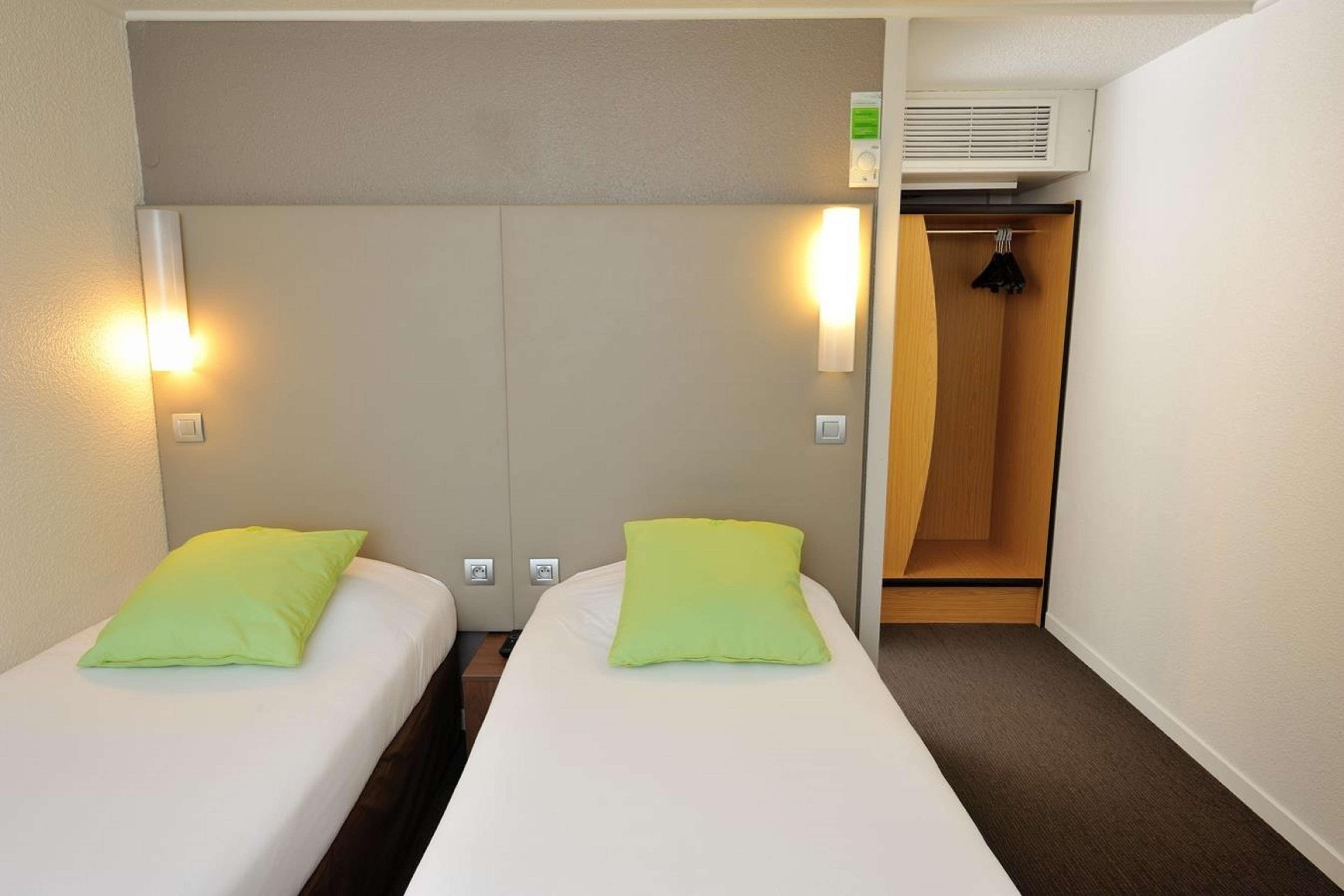 Hotel Campanile Marseille Saint Antoine Exterior foto